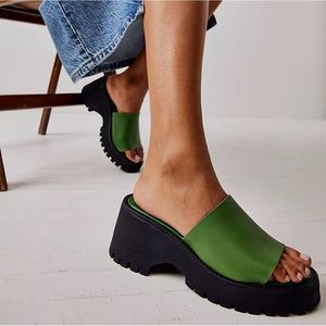 NEW Free People Winona Wedge Sandals In Kelly Green